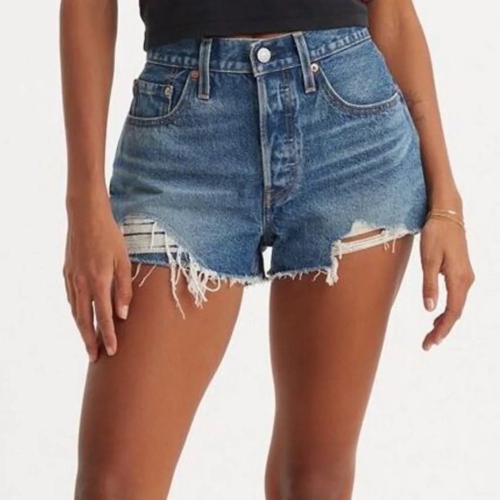 Levi's® 501 Original High Rise Distressed Hem Cut Off Shorts Size 26